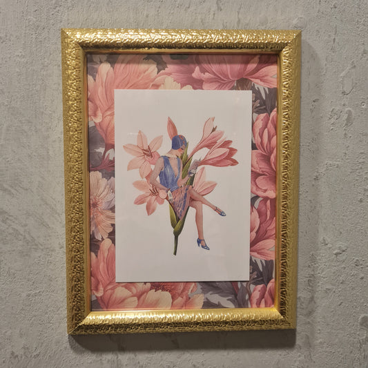 Postkarte #14 - Lesende Dame auf Blume