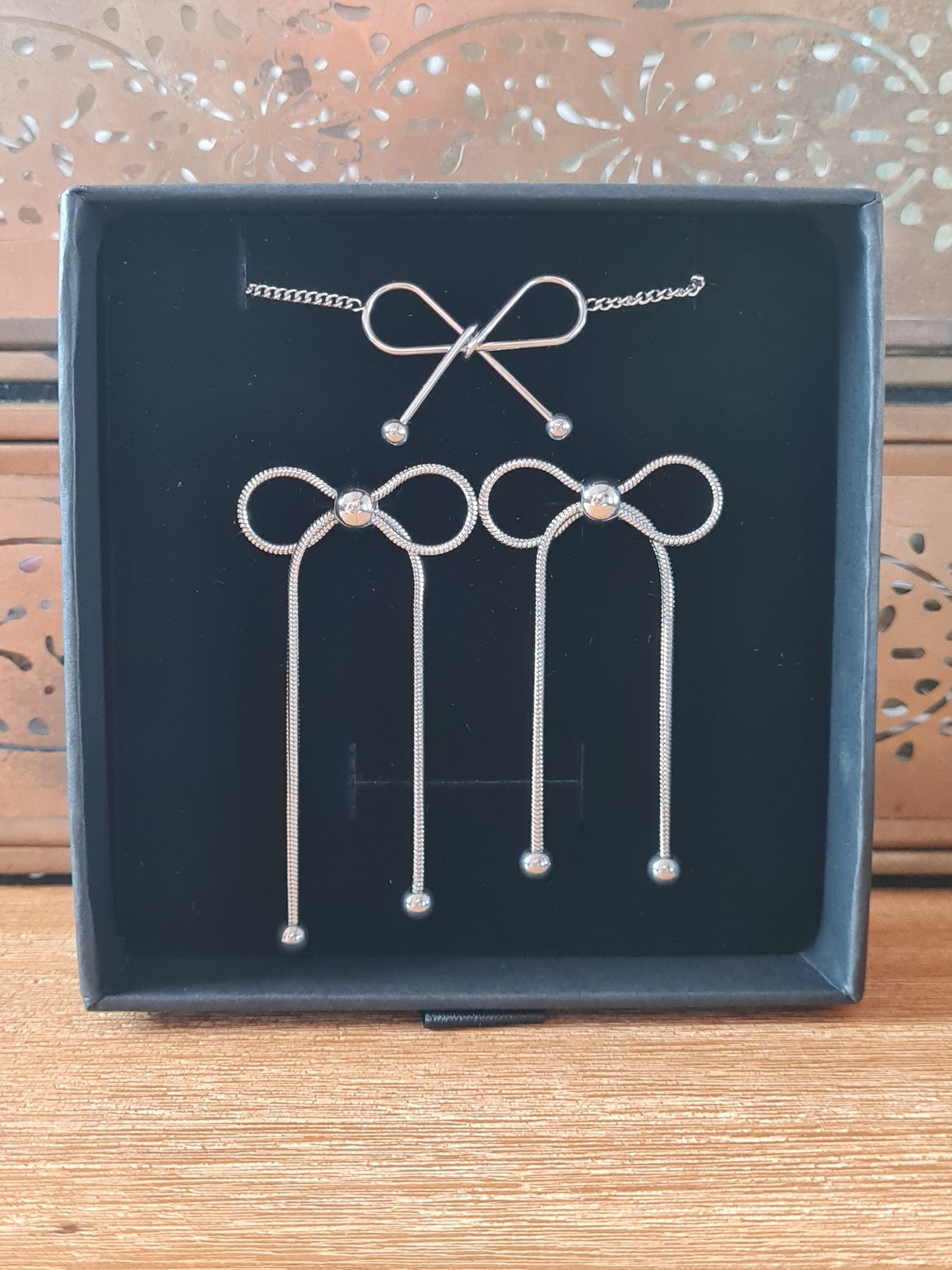 Schleifen-Schmuckset